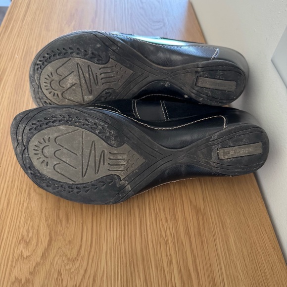 Naturalizer Black Suede Mules - Picture 5 of 7